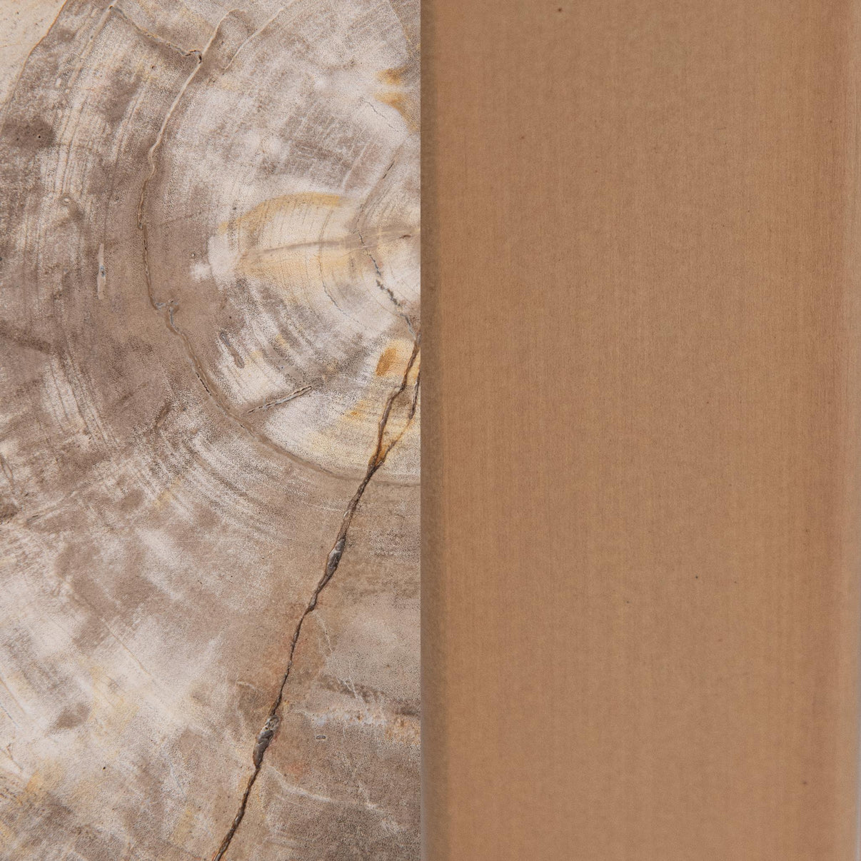 Alliza - Round Accent Table, alternate view 21