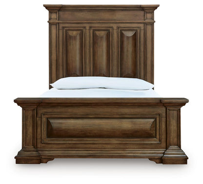 Frantanna - 3 Pc. - Queen Panel Bed, Dresser And Mirror - Brown - Signature Design by Ashley® - 2