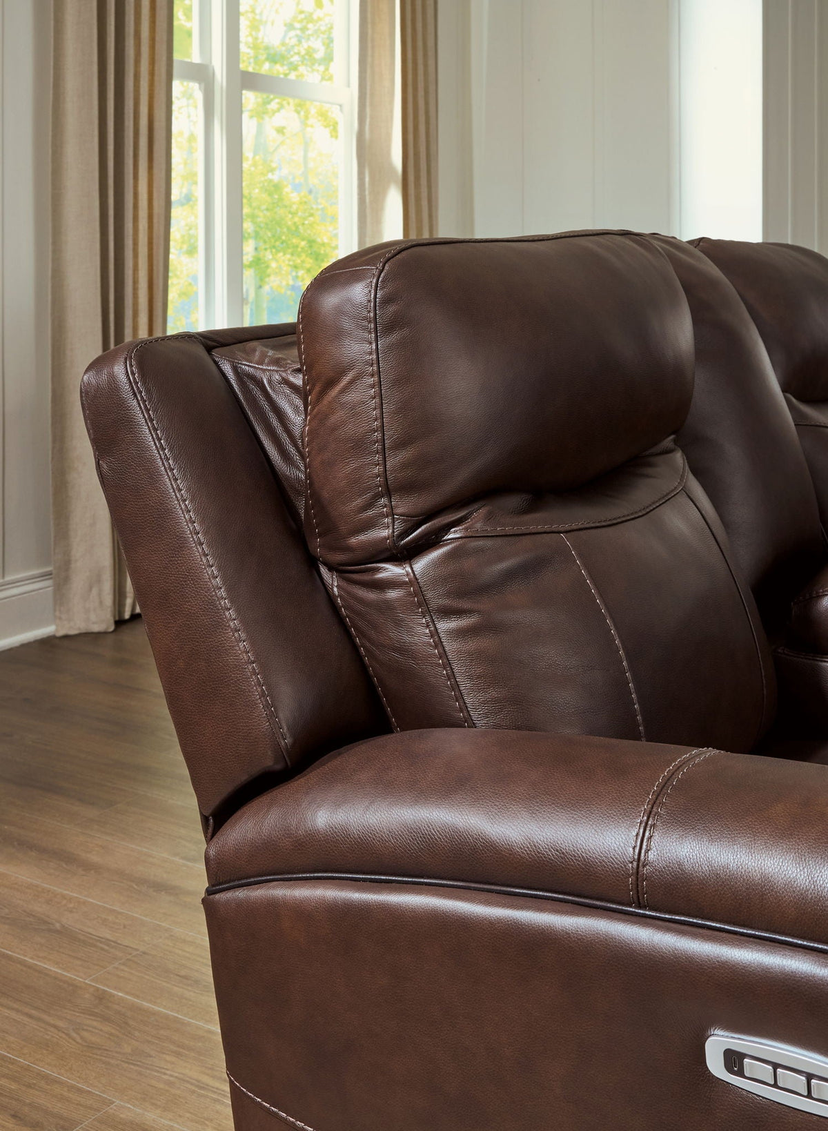 Gravier - Power Reclining Loveseat With Console / Adjustable Headrest - Cordova - Benchcraft® - 5