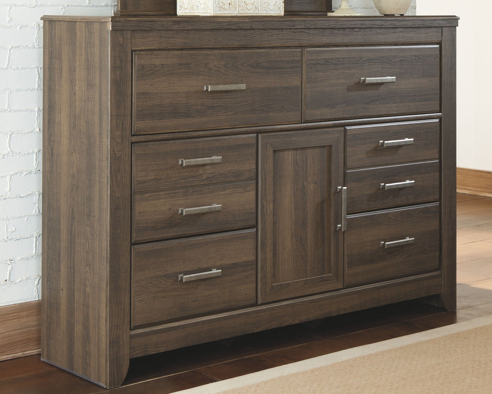Juararo - Panel Bedroom Set - Signature Design by Ashley® - 4