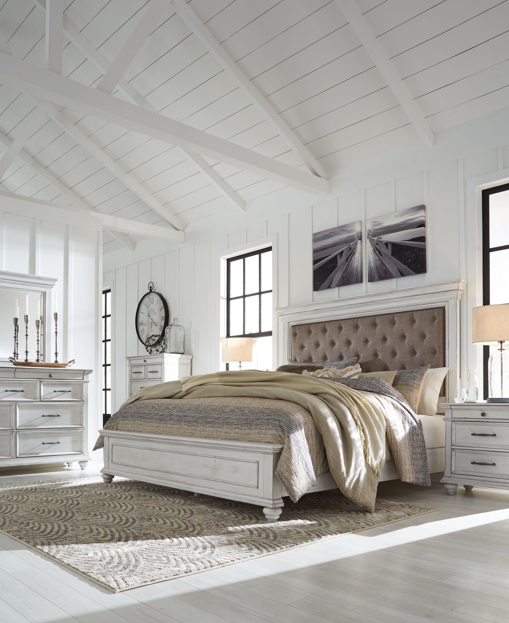 Kanwyn - Upholstered Panel Bed - Benchcraft® - 13
