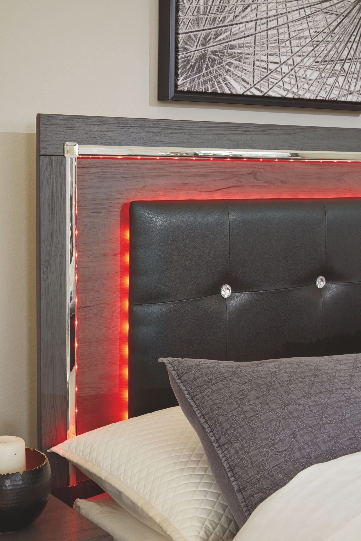 Lodanna - Upholstered Panel Bed - Signature Design by Ashley® - 6