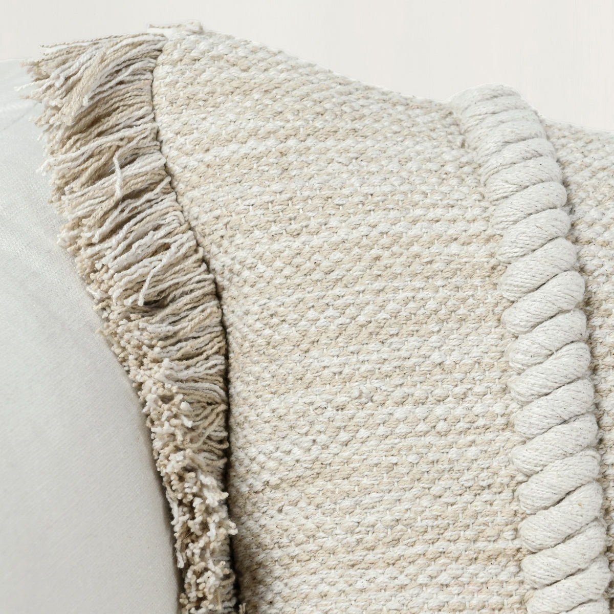 Lucera - Pillow - Villa - 4