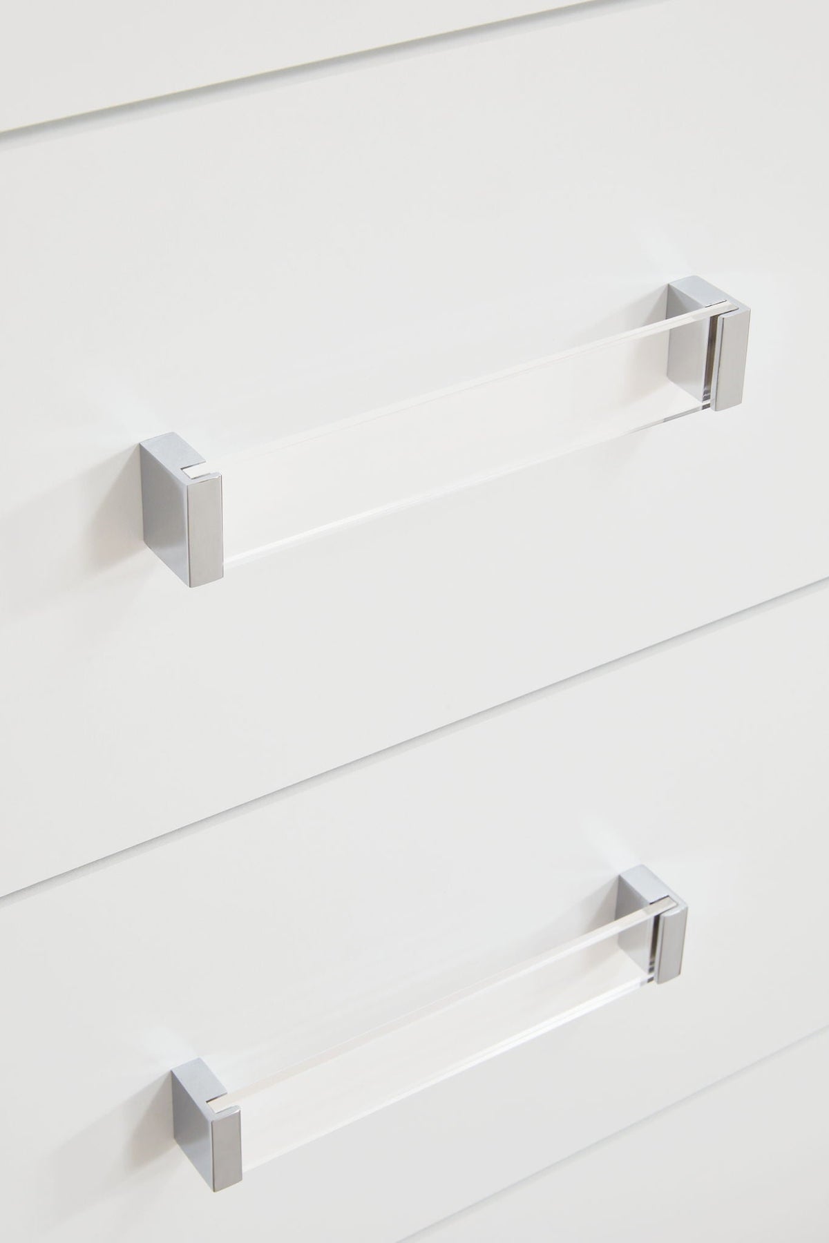 Maeling - Six Drawer Dresser - Signature Design by Ashley® - 5