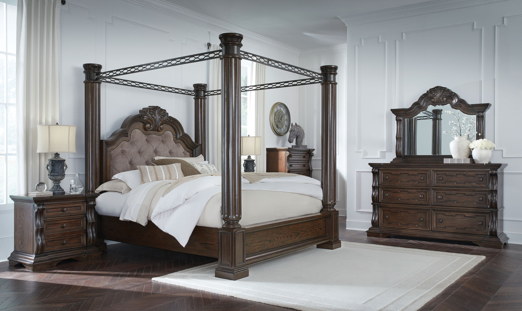 Maylee - Canopy Bed - Signature Design by Ashley® - 2