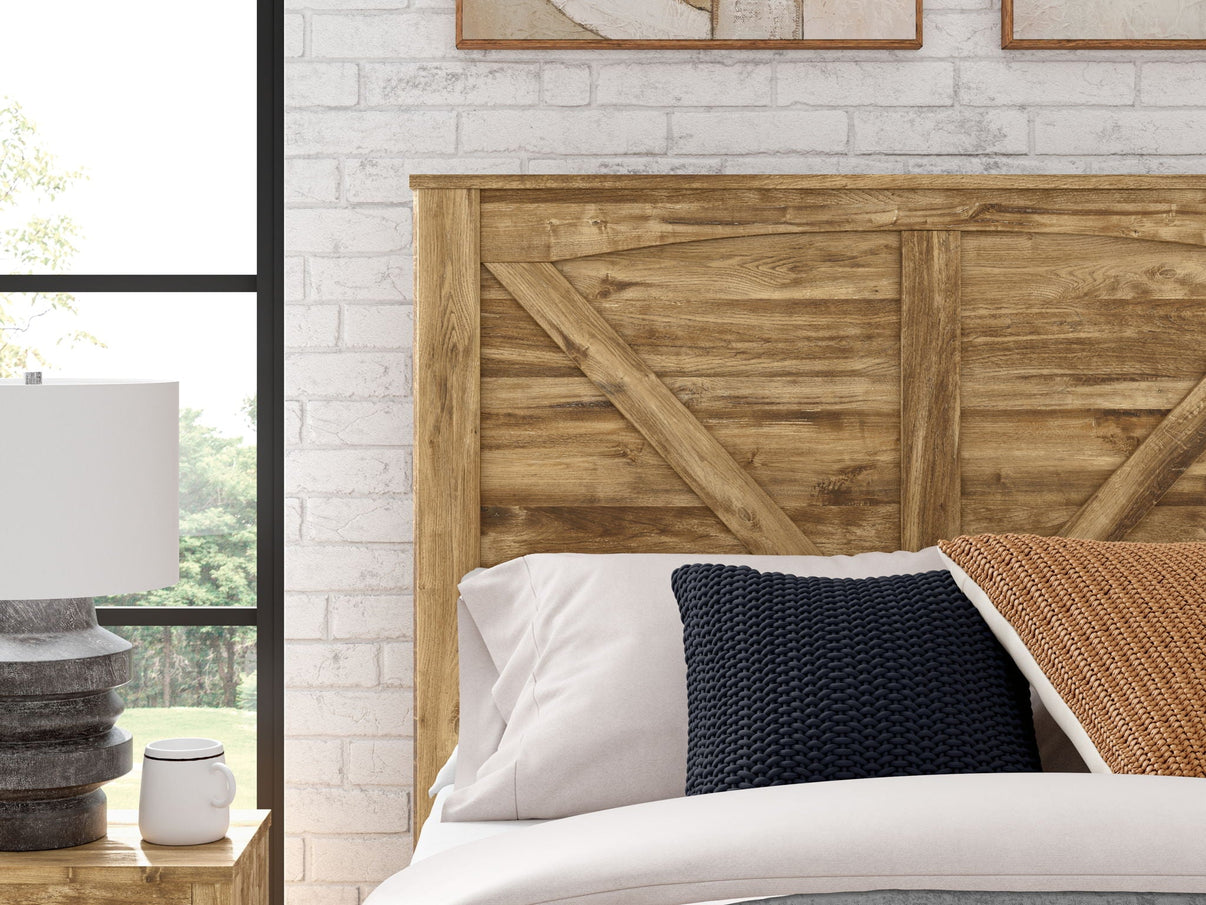 Maystonna - Crossbuck Panel Bed - Signature Design by Ashley® - 2