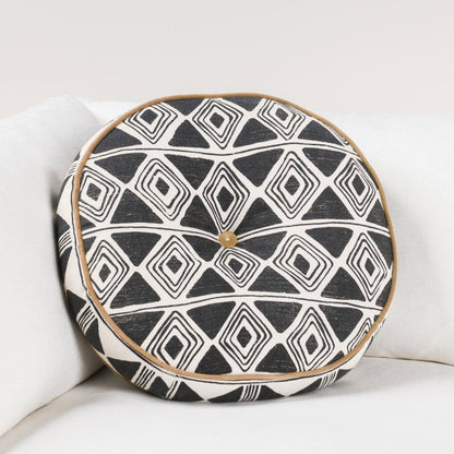 Nubia - 22" x 22" Pillow - Black / White - Villa - 8
