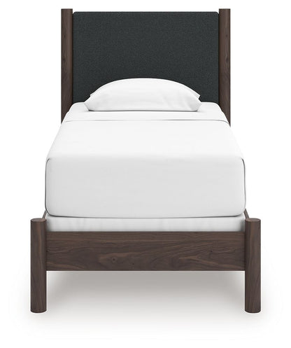 Pamytta - Upholstered Panel Bedroom Set - Signature Design by Ashley® - 8