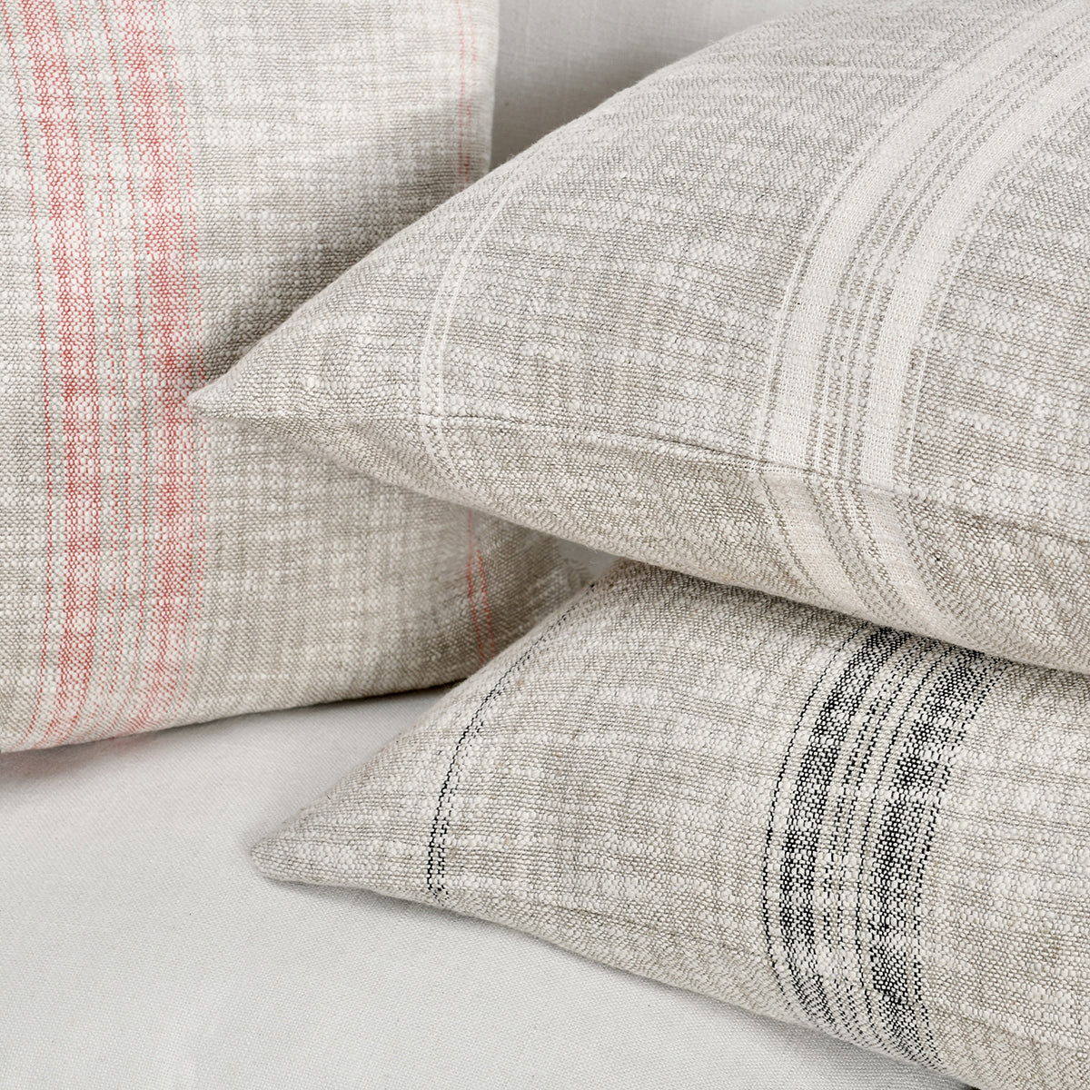 Ria - 36" x 16" Pillow - Natural / Black - Villa - 9