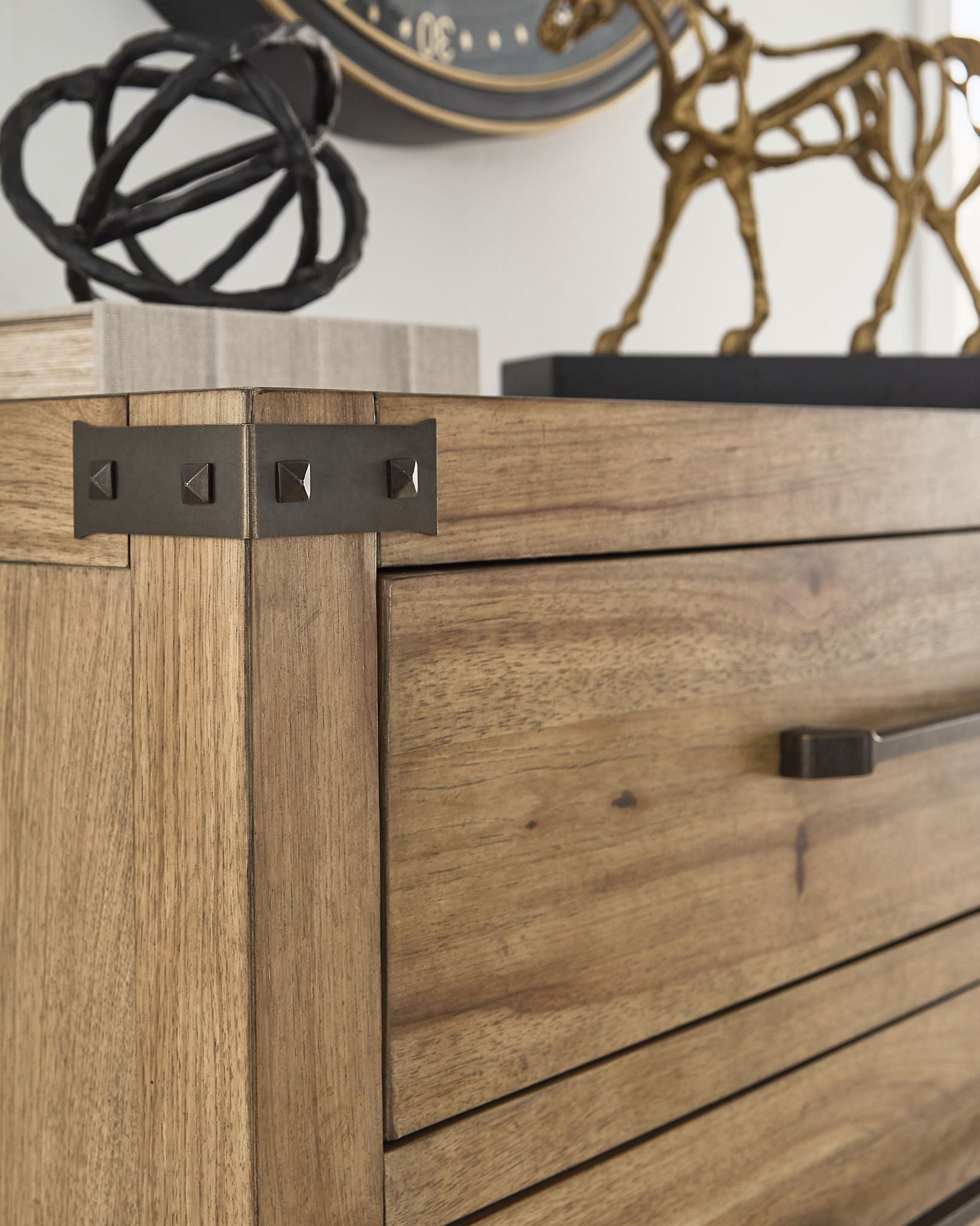 Ridgester - Five Drawer Chest - Light Brown - Benchcraft® - 4